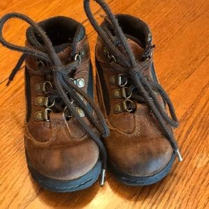 Suede toddler lace-up hiking boots